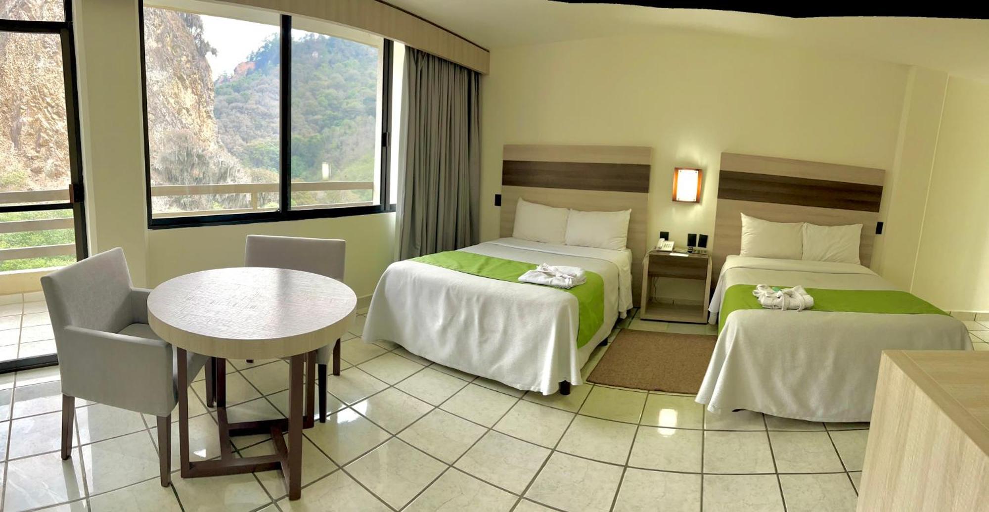 Hotel Y Aguas Termales De ชิกาฮัวปัน ภายนอก รูปภาพ