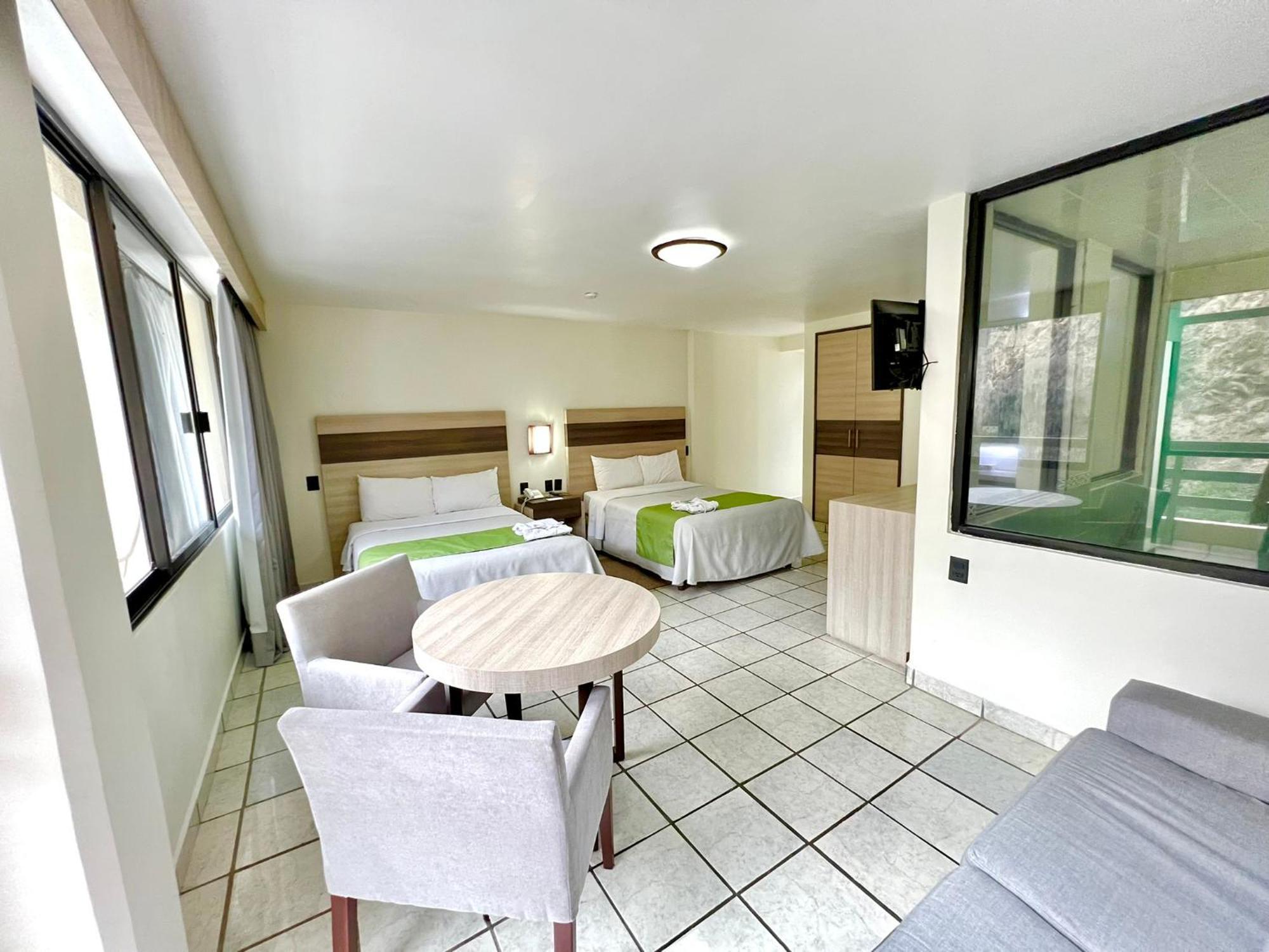 Hotel Y Aguas Termales De ชิกาฮัวปัน ภายนอก รูปภาพ