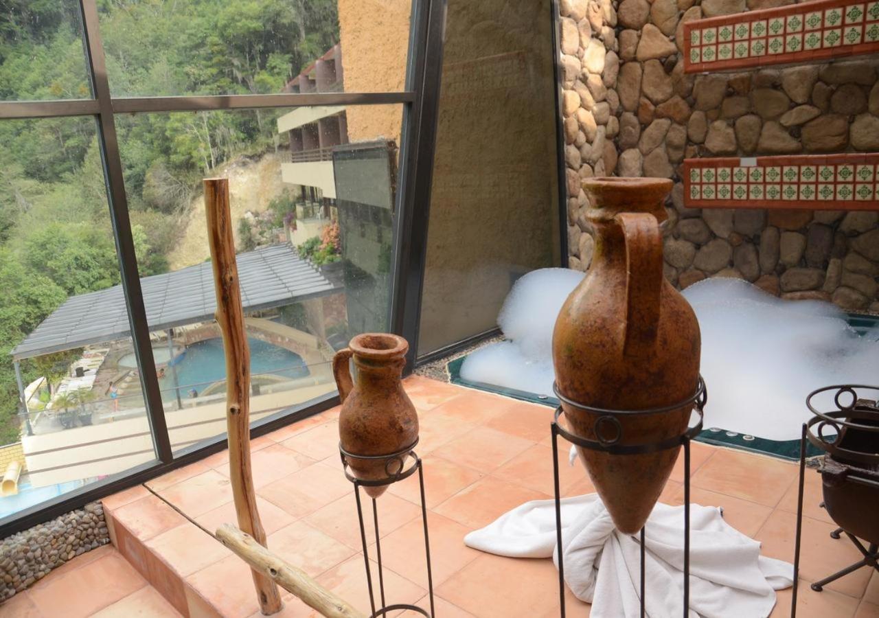 Hotel Y Aguas Termales De ชิกาฮัวปัน ภายนอก รูปภาพ